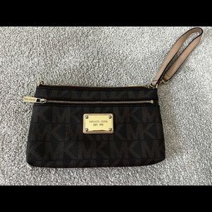 Michael Kors Wristlet
